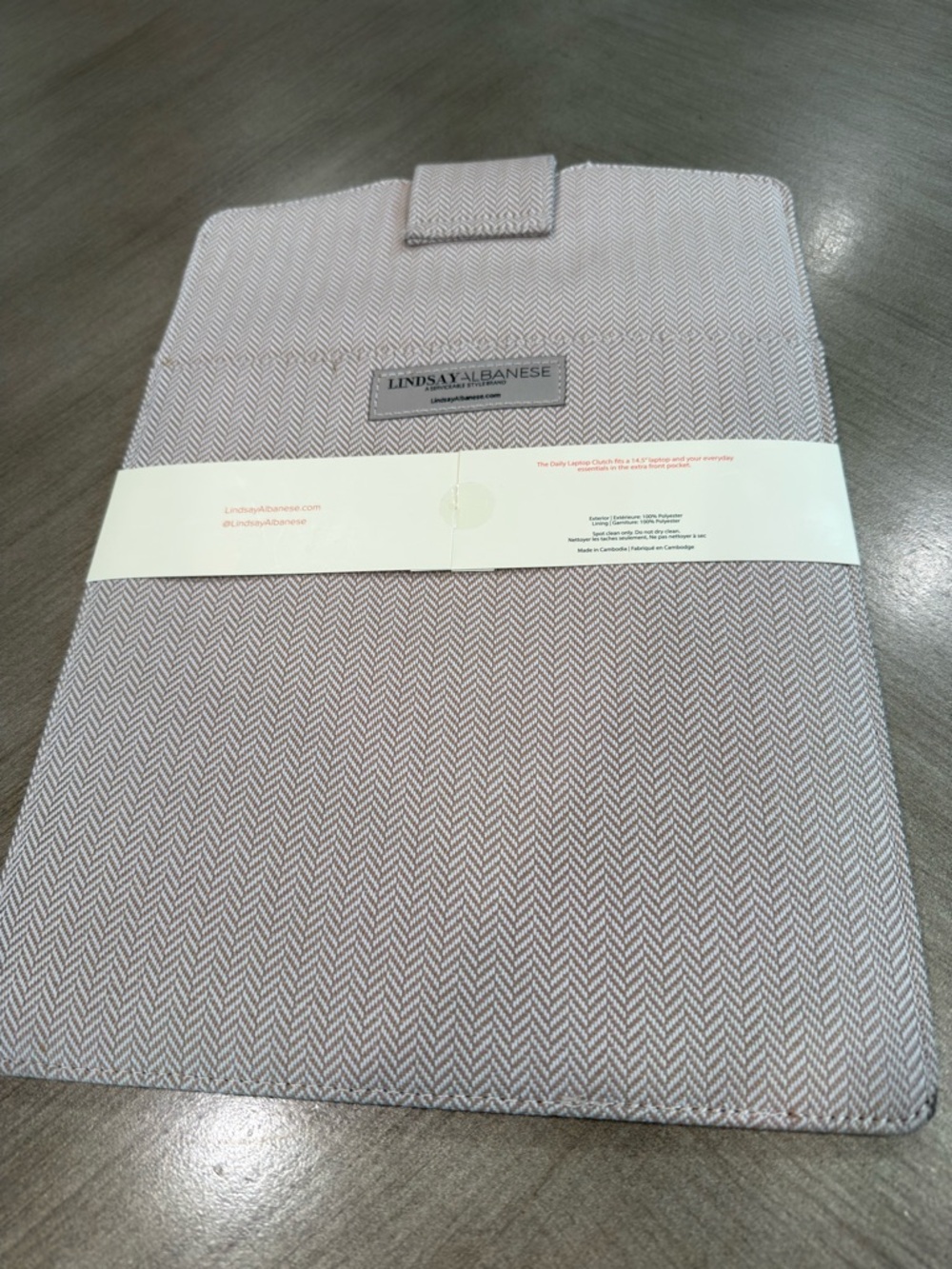 Lindsay Albanese Daily Laptop Clutch Fits 14.5 Laptop Clutch Sleeve Case New - Picture 3 of 4